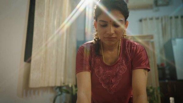Thai Massage – 2025 – Hindi Sex Short Film – Resmi Nair