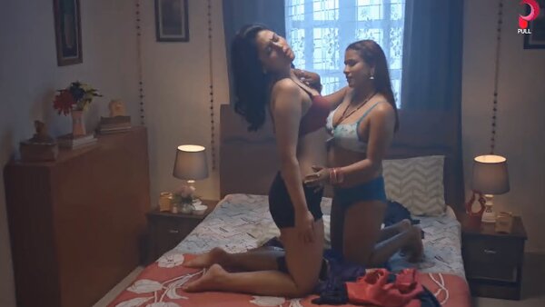 Naram Garam – 2025 – S01EP02 – Hindi Web Series – PullApp
